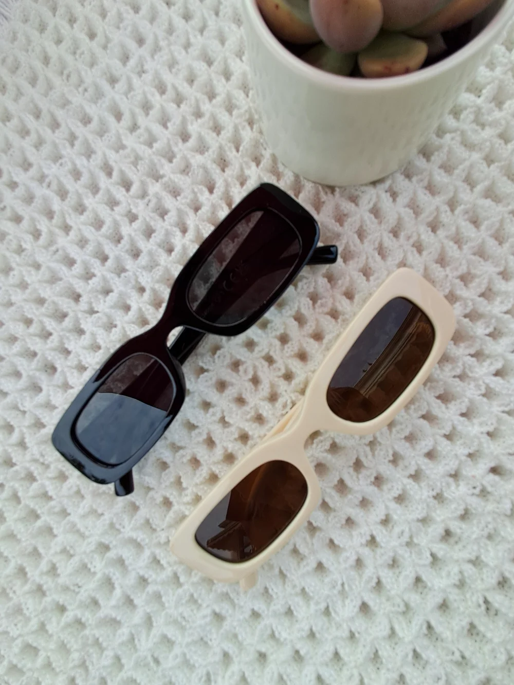 Minimal Rectangle Sunglasses — Black & Cream